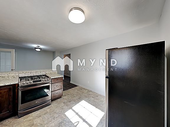 5th image of 2439 Silver King Dr