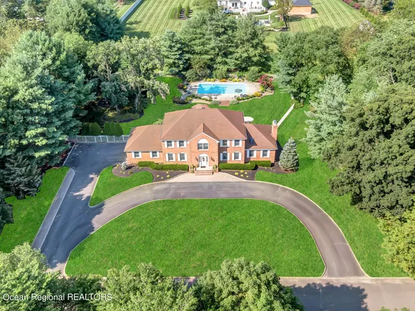 6 Lewis Court, Millstone, NJ 08510