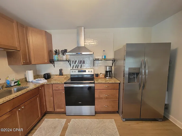 4900 E 4th St #B — Photo 11
