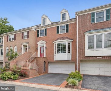 8942 Barrowgate Ct, Potomac, MD, 20854