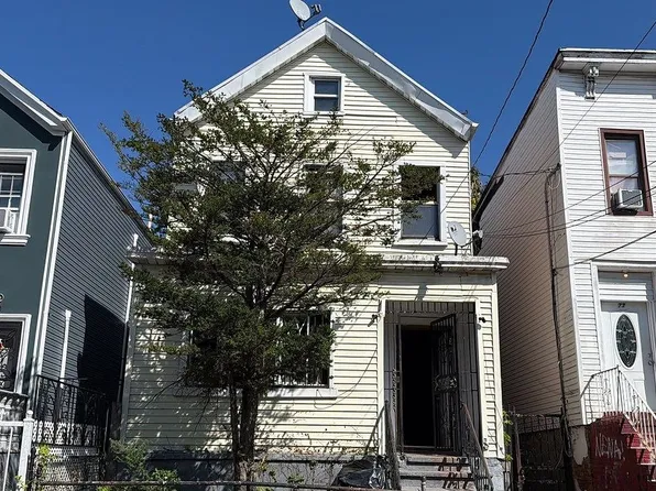 71 Milford St, Brooklyn, NY 11208