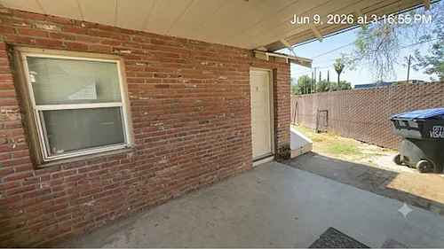 3052 Photo 1