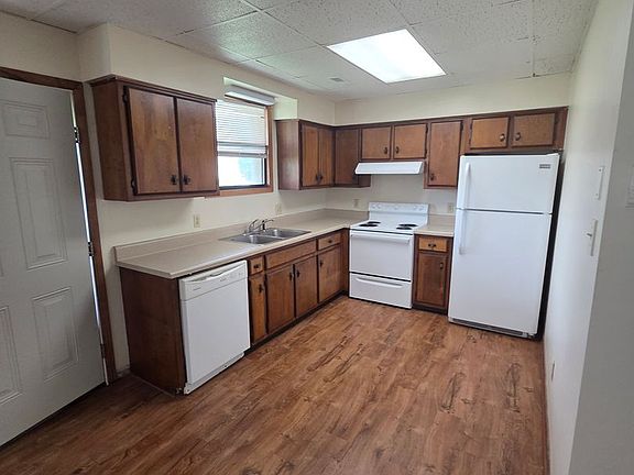 2nd image of 1837 Meadowland Ln #F