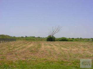929 S Monkhouse Dr, Crystal Beach, TX 77650