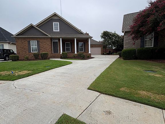 2nd image of 304 Wickerberry Way
