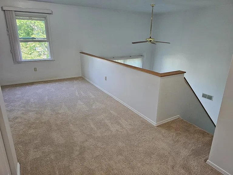 1970 Deer Path Rd — Photo 14