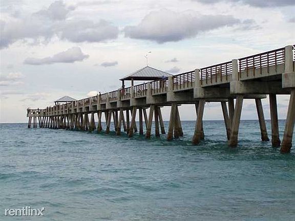 Juno-Beach-Pier-TheShattowGroup