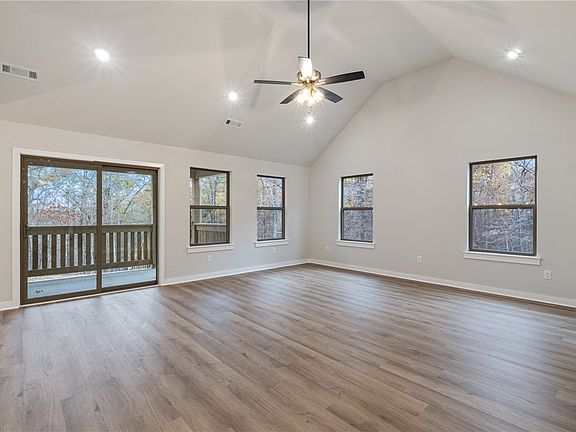 4th image of 13 Downham Ln