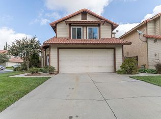 1294 W Van Koevering St, Rialto, CA 92376