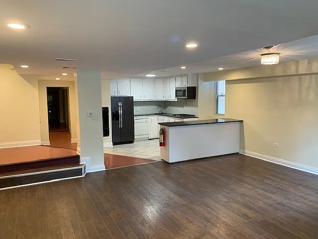 3 bed, $2,875 — Photo 1