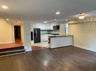 1027 E Hyde Park Blvd #G, Chicago, IL 60615