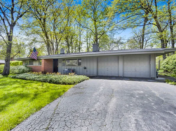 55 Cumberland Dr, Lincolnshire, IL 60069