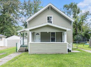 565 Beach St, Mount Morris, MI 48458