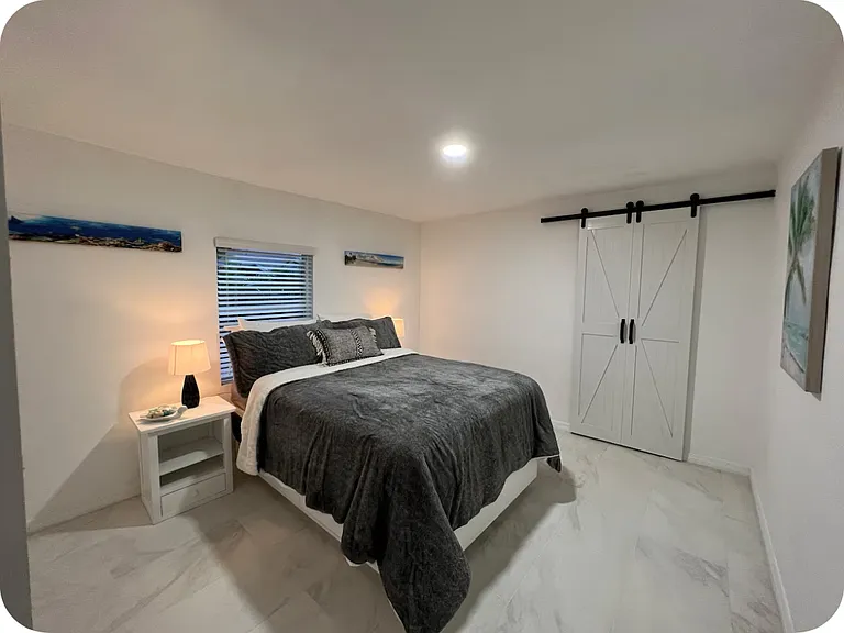218 SW 13th St — Photo 14