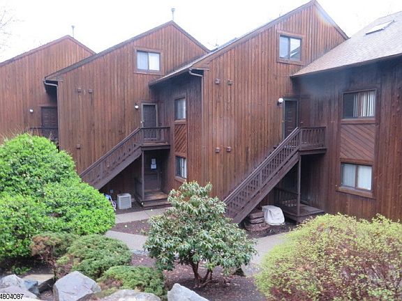 2nd image of 3 Red Lodge Dr Unit 9
