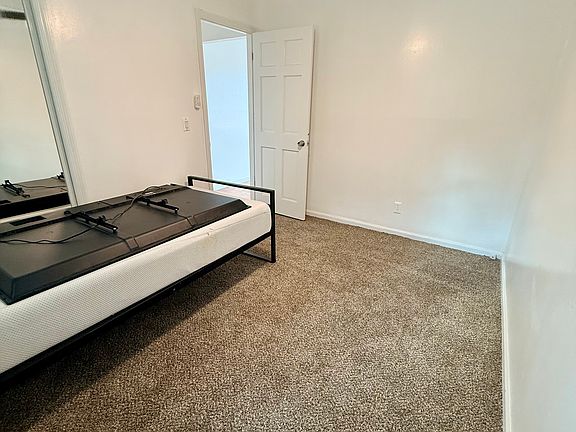 5th image of 4 Oak St #1