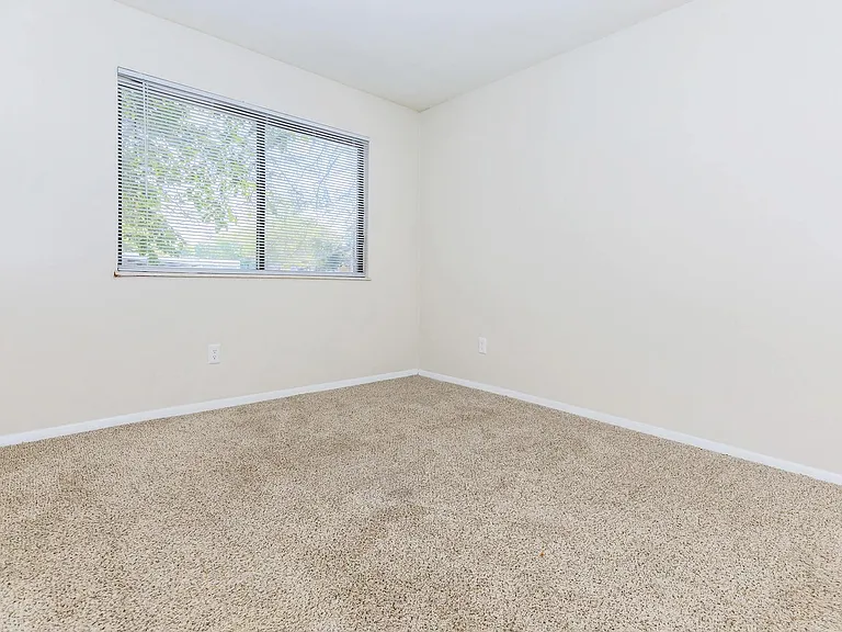 Northwoods Apartments — Photo 45
