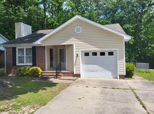 2678 Rivercliff Rd, Fayetteville, NC 28301