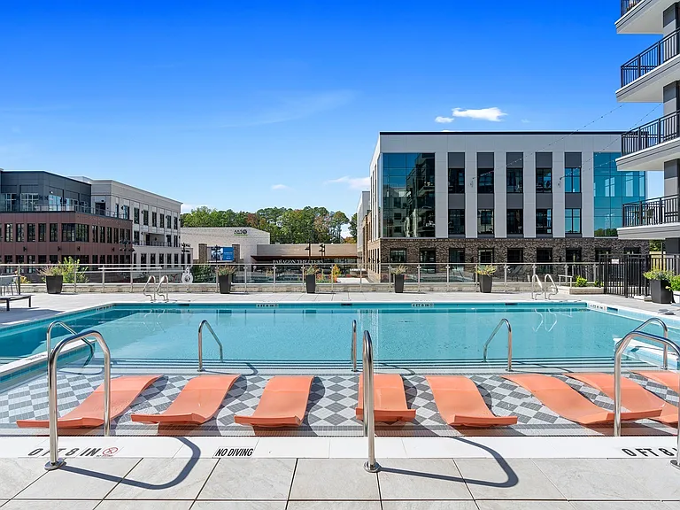 Downtown views, cool water, and total relaxation_just another day at The Allison.