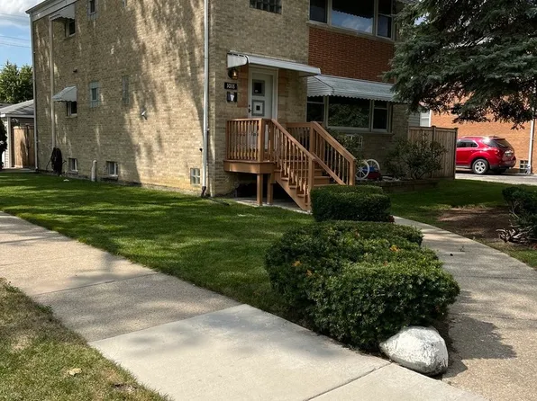 1018 E Oak Ave, La Grange Park, IL 60526