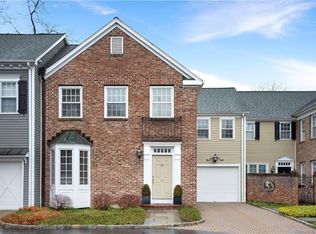 520 Main St APT 12, Ridgefield, CT 06877