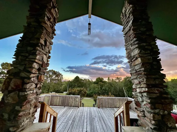 620 Yorkshire Ln, Malvern, AR 72104