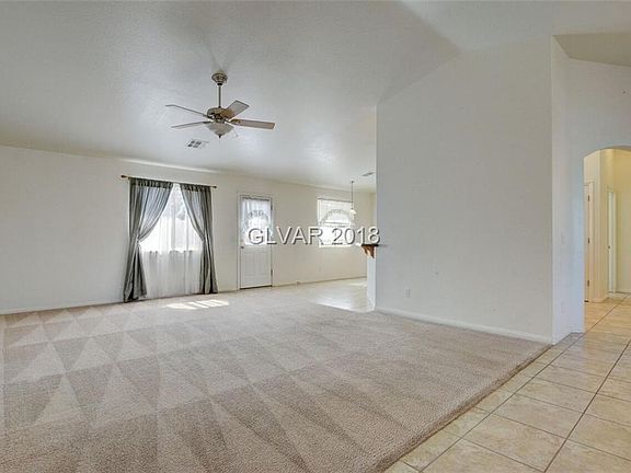 4th image of 1601 Zelzah Ave