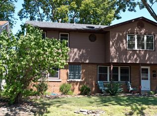 608 Johnson Ave, Morris, IL 60450