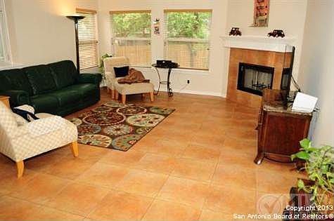 5th image of 3122 Fall Crest Dr