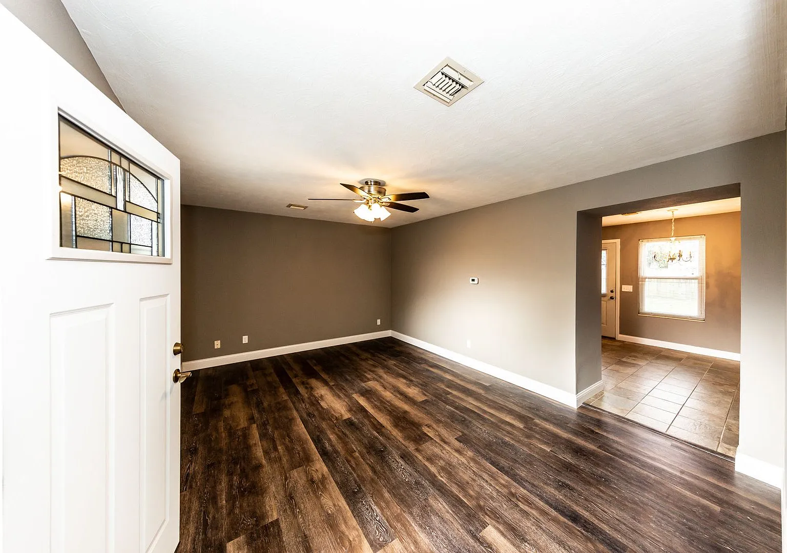 3 bedroom house in O'Fallon — Photo 4