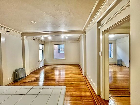 5th image of 1644 Taylor St #5