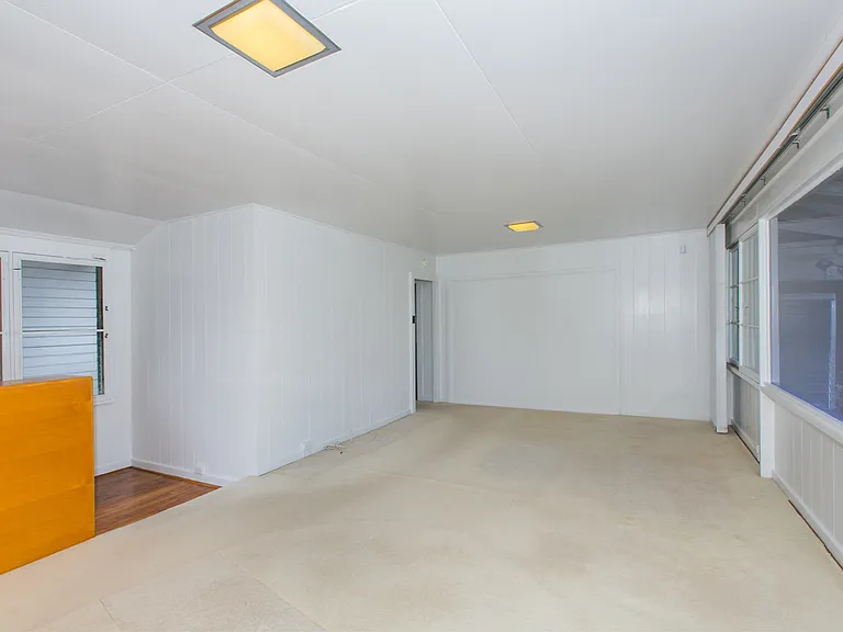 2033A Oswald St — Photo 3