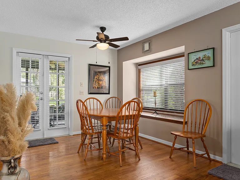 222 S Hunting Lodge Dr — Photo 5