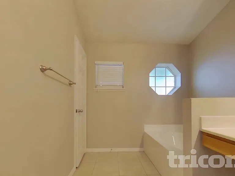 1120 Imperial Eagle St — Photo 12