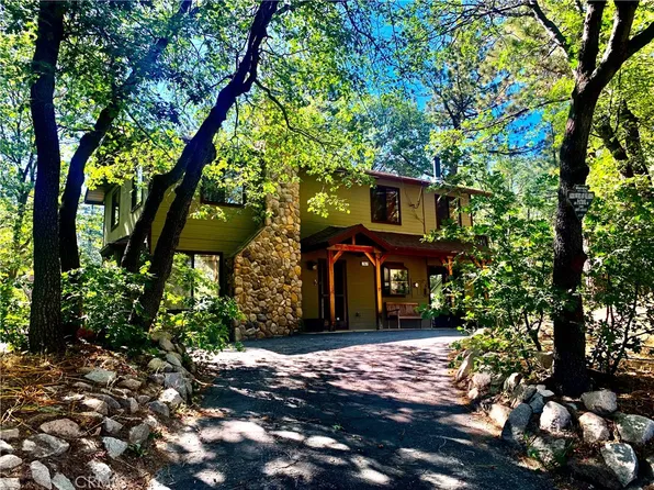 762 Esquimoux Dr, Green Valley Lake, CA 92341