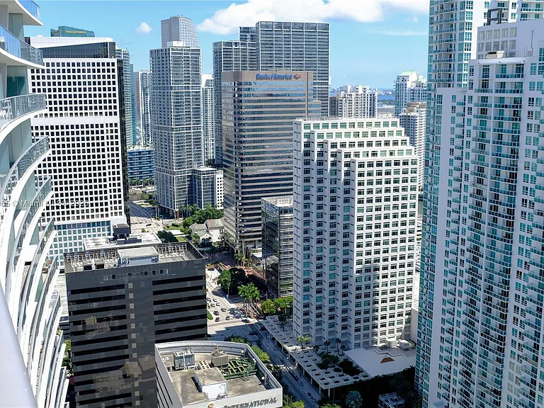 1010 Brickell Ave #4205 — Photo 5