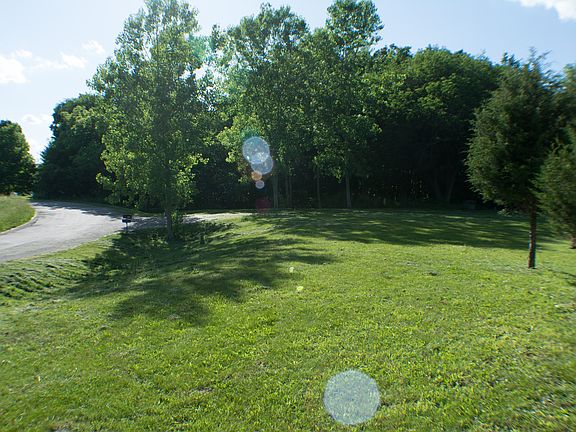 5th image of 11023 W Roseland Ln