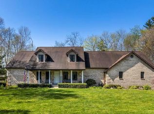 18415 Woodhaven Ln, Circleville, OH 43113
