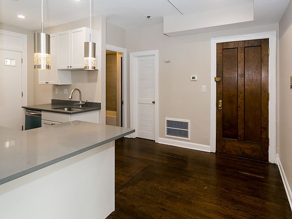 5th image of 1606 W Berwyn Ave #4