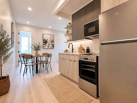 3rd image of 308 Linden Blvd #5C