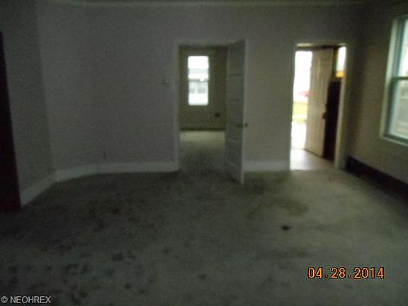 4th image of 7010 Berdelle Ave
