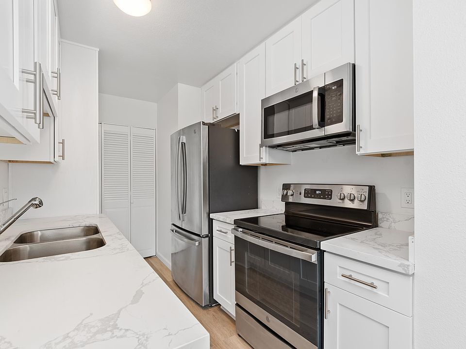 1st image of 4621 Lamont St Unit 1A