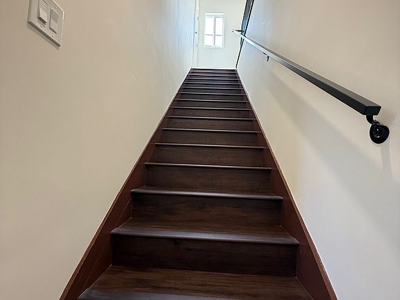 4th image of 3935 1/2 Arlington Ave #3935-1/2