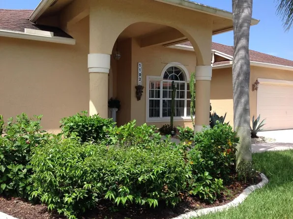 1192 Hatteras Cir, Greenacres, FL 33413