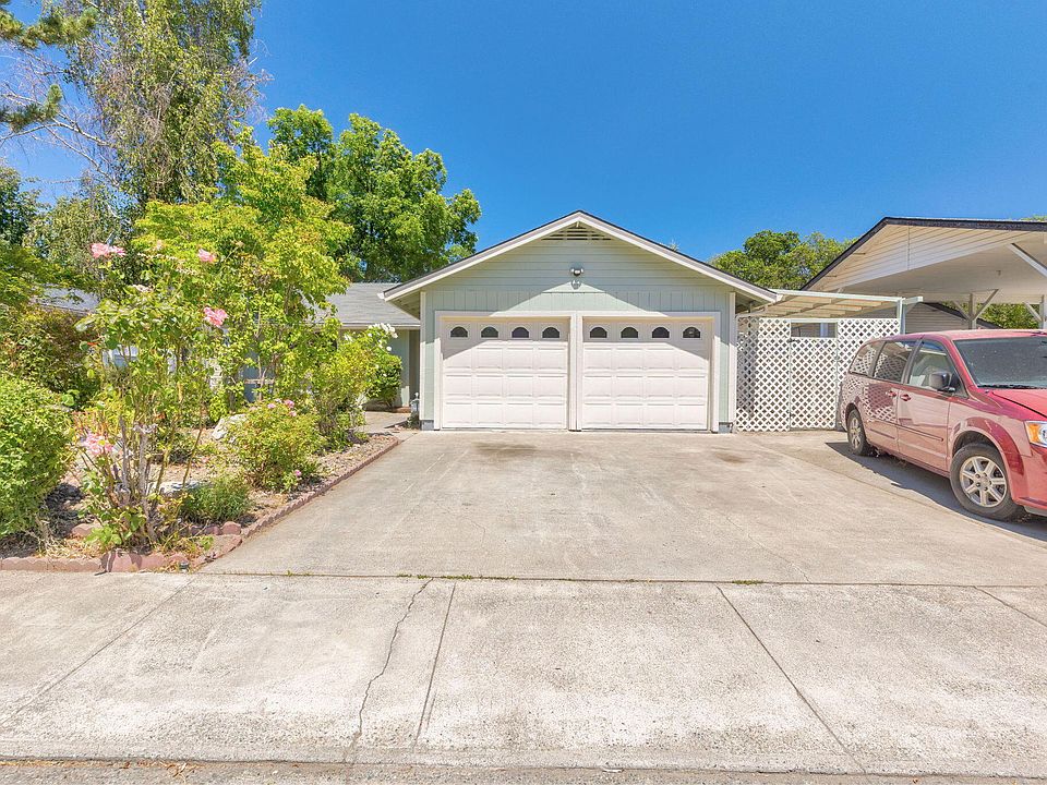 1st image of 107 Walnut Dr
