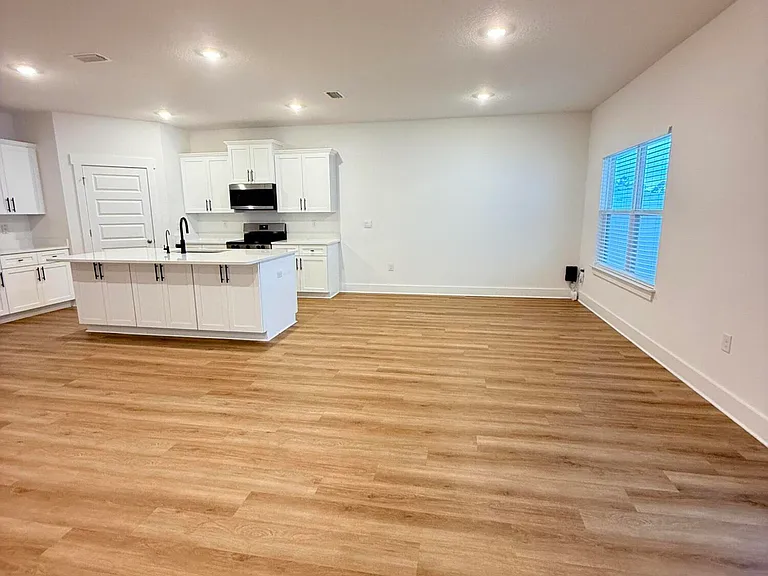 457 Wolcott Way — Photo 6