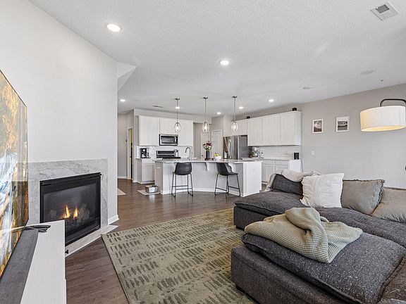 3rd image of 11335 Brookview Rd