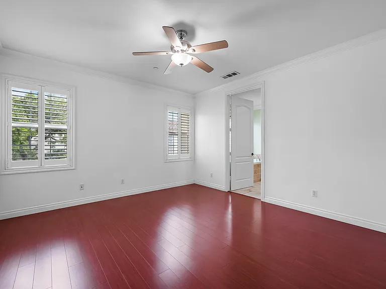 18785 Roxbury Ln — Photo 6
