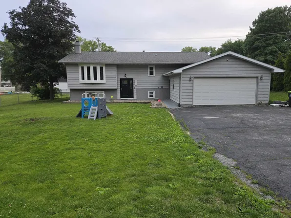 5310 E Lawrence Ave, Chillicothe, IL 61523