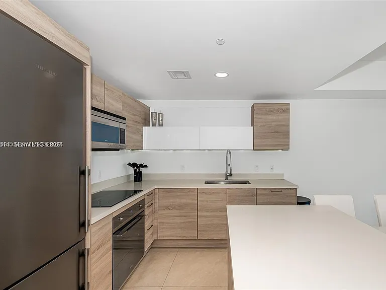 16385 Biscayne Blvd #2118 — Photo 23